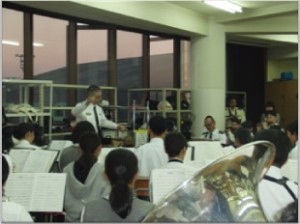 海上自衛隊の舞鶴音楽隊の皆さんと交流会（吹奏楽部）♪♪